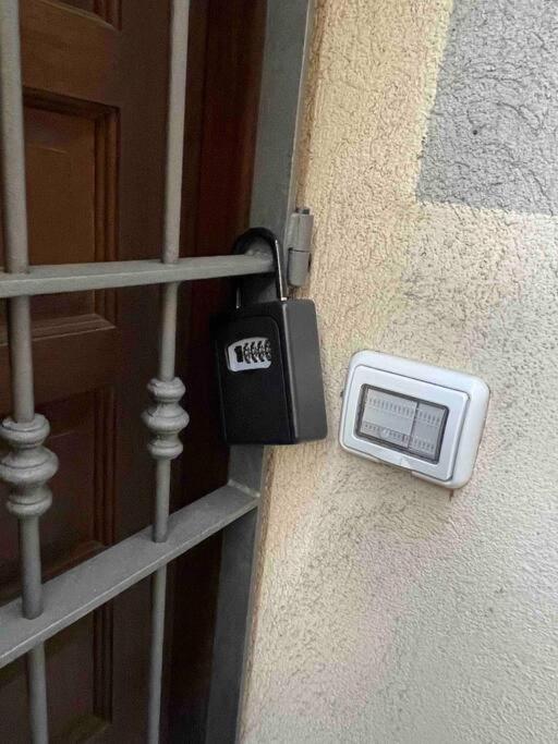 Perugia Home Apartment La Finestra Di Fronte المظهر الخارجي الصورة